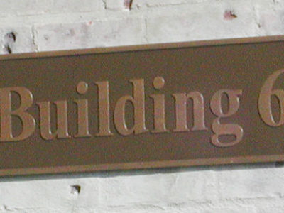 plaque_building6_LG